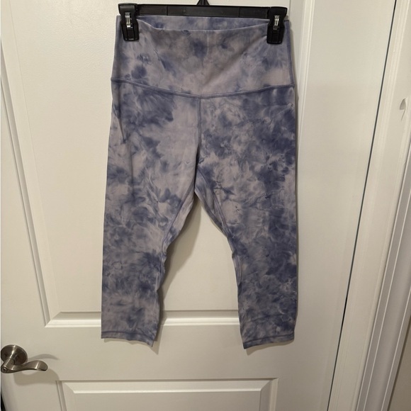 Lululemon Align Crop 21" in Diamond Dye Iced Iris Size 8 - Picture 8 of 11